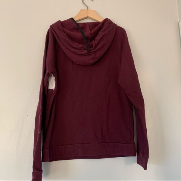 Victoria’s Secret PINK MAROON SWEATSHIRT With HOOD - Picture 4 of 4